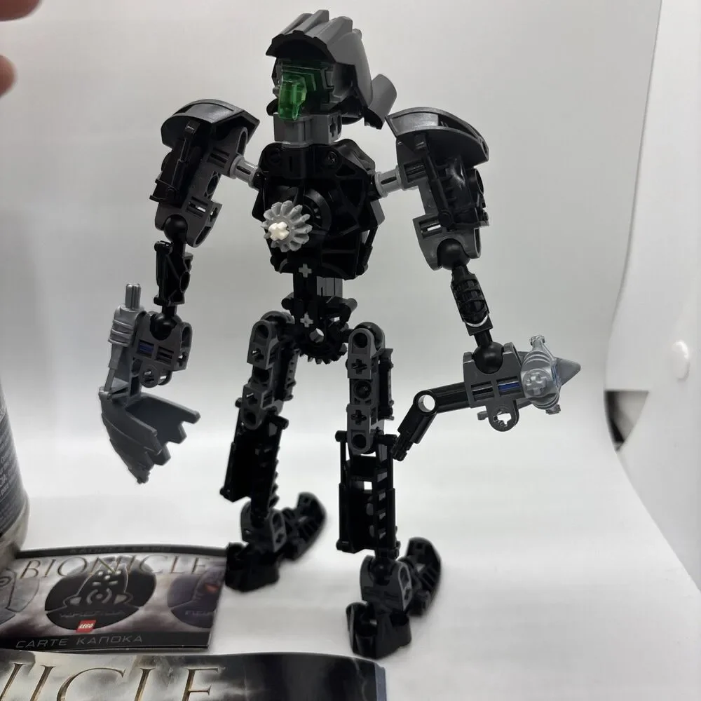 LEGO BIONICLE: Whenua (8603) Complete With Instructions In Canister
